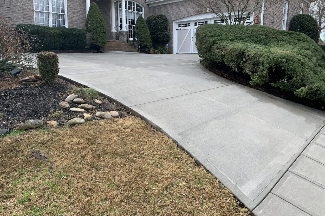 Concrete driveway building in Palm Springs, CA