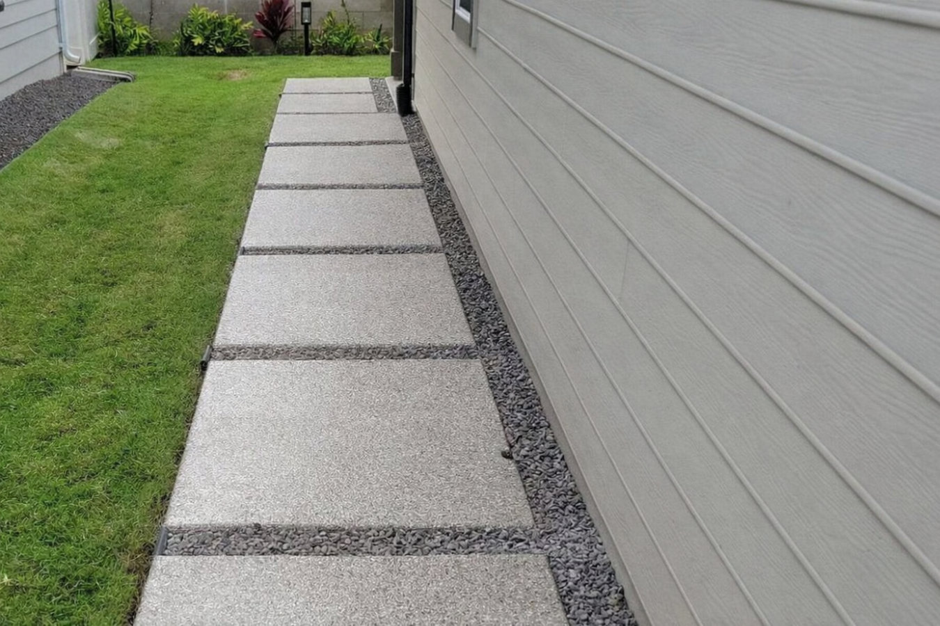 Concrete sidewalk building in Palm Springs, CA